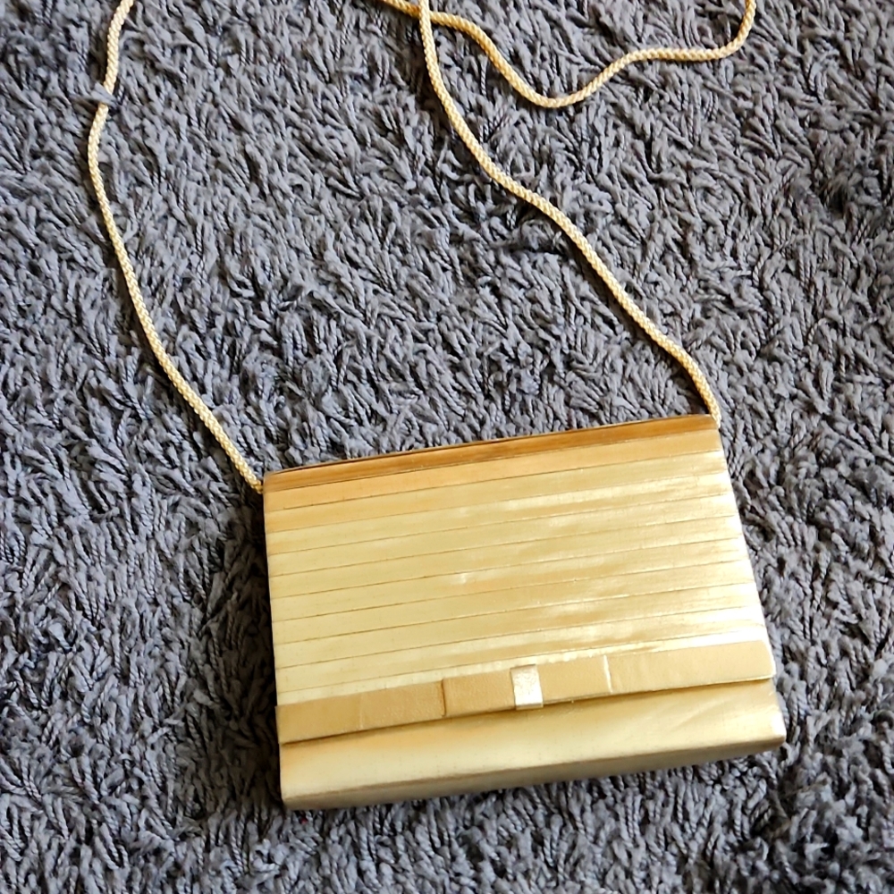 Gold purse